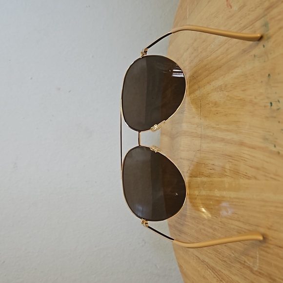 Gucci Sunglasses - Picture 3 of 6